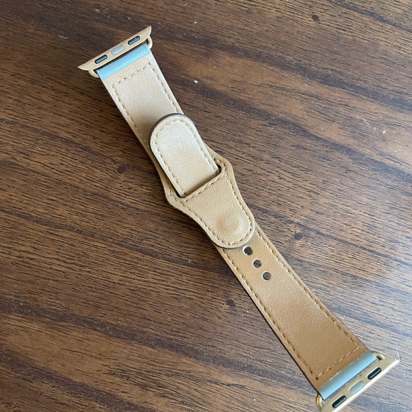 Grey Leather Apple Watch Band - Picture 3 of 3